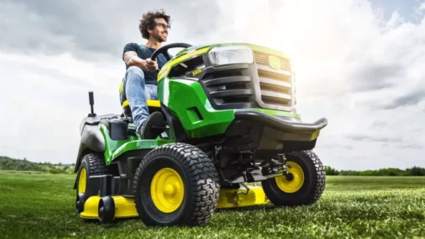 tondeuse autoportée à ramassage john deere x167r – Image 2